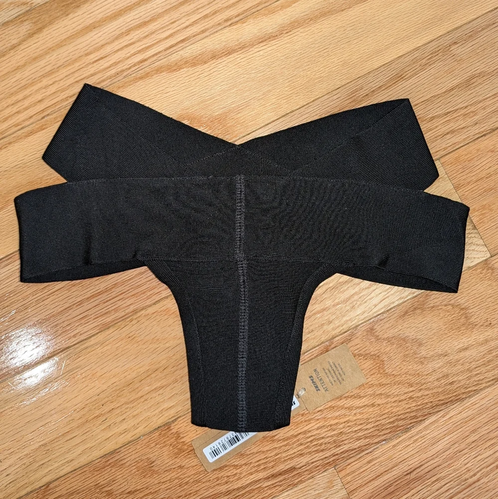 NWT SKIMS KNIT SWIM STRAPPY BIKINI BOTTOMS IN ONYX